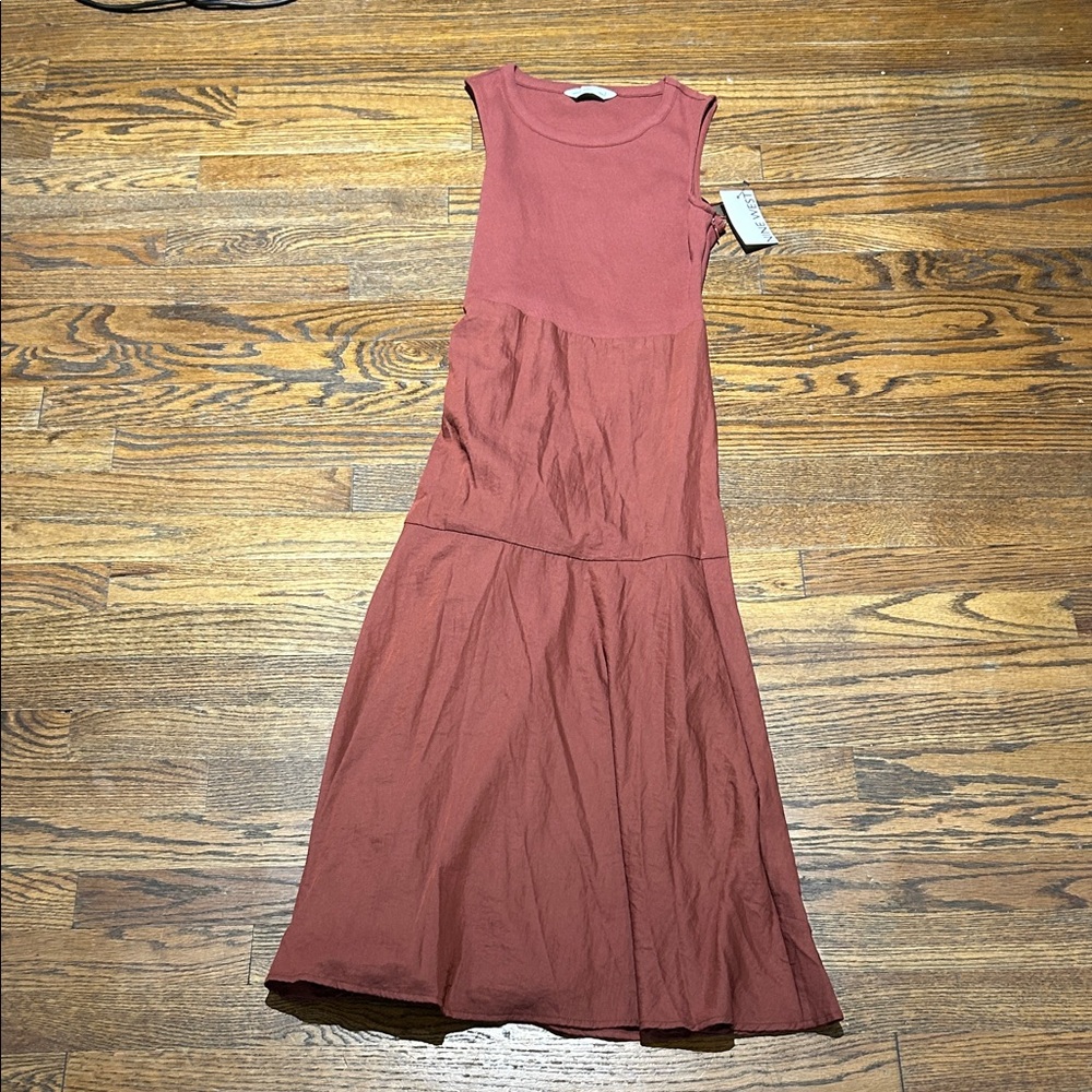 Sleeveless Rust Maxi Dress - Picture 2 of 7